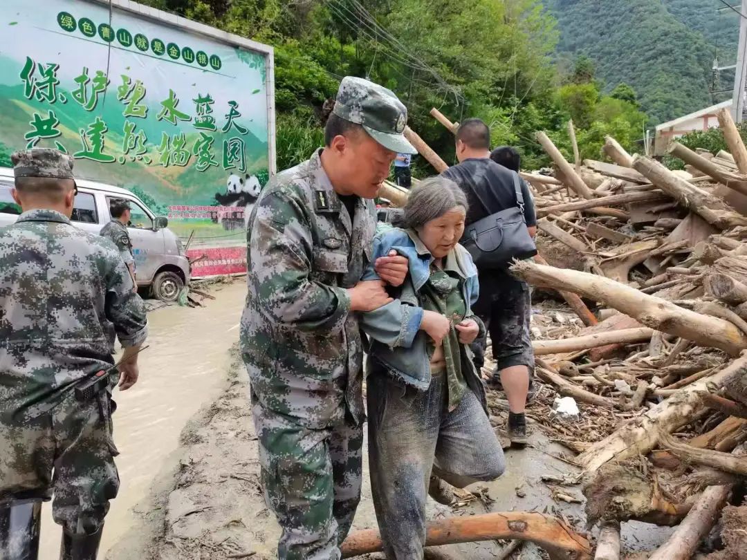 汶川地震15周年｜这些画面仍让人噙满泪水_快看_澎湃新闻-The Paper