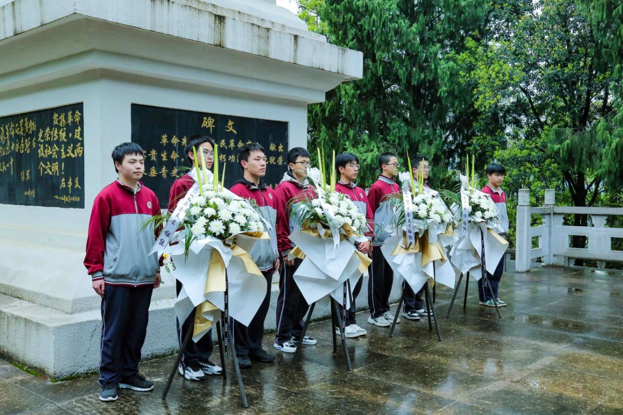 a9d336eb18bf36a9ff80affc6d81e7bf.jpg