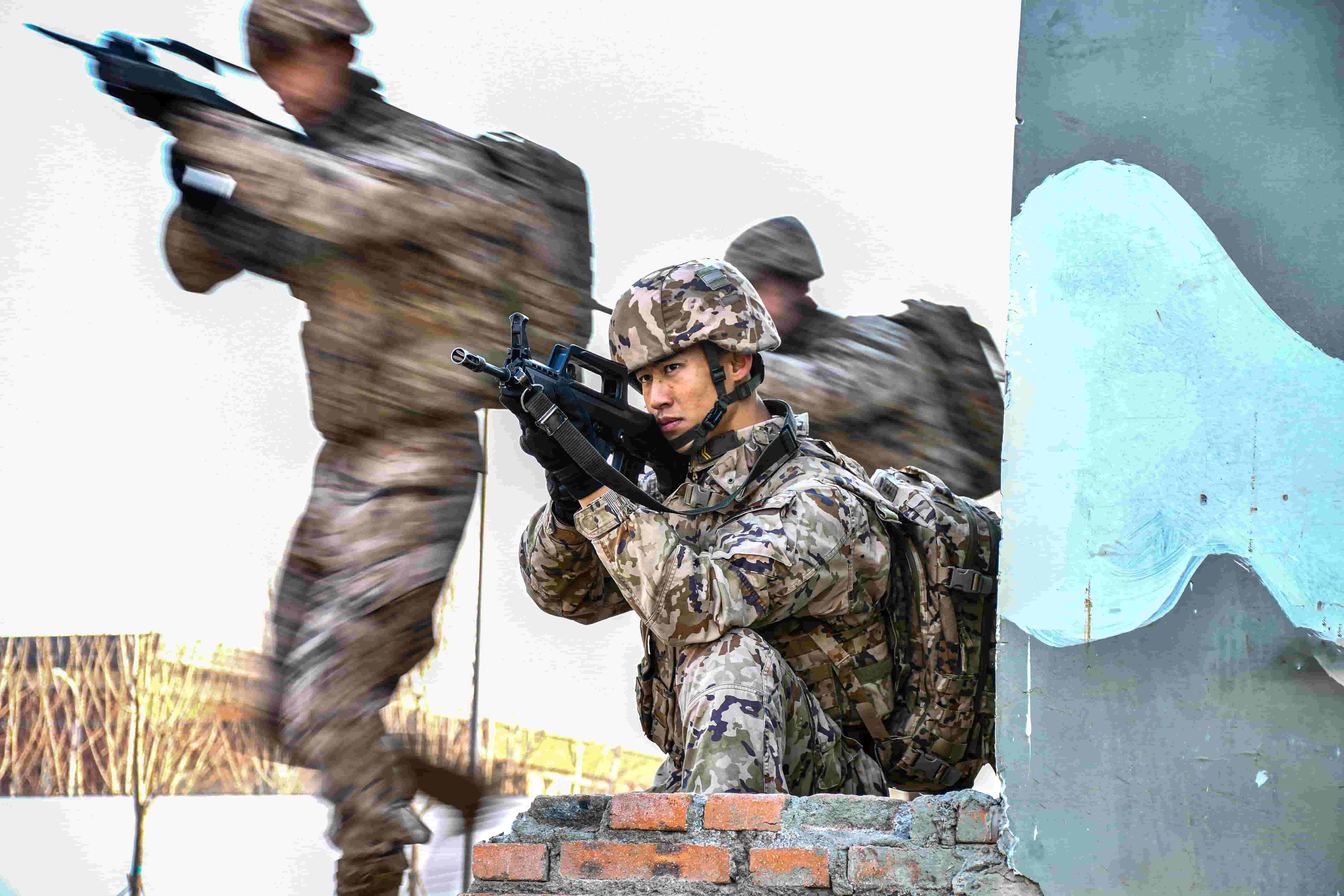 4武警天津总队执勤一支队官兵迅速切换状态,以昂扬姿态全面投入新年度工作训练。王良 摄.jpg